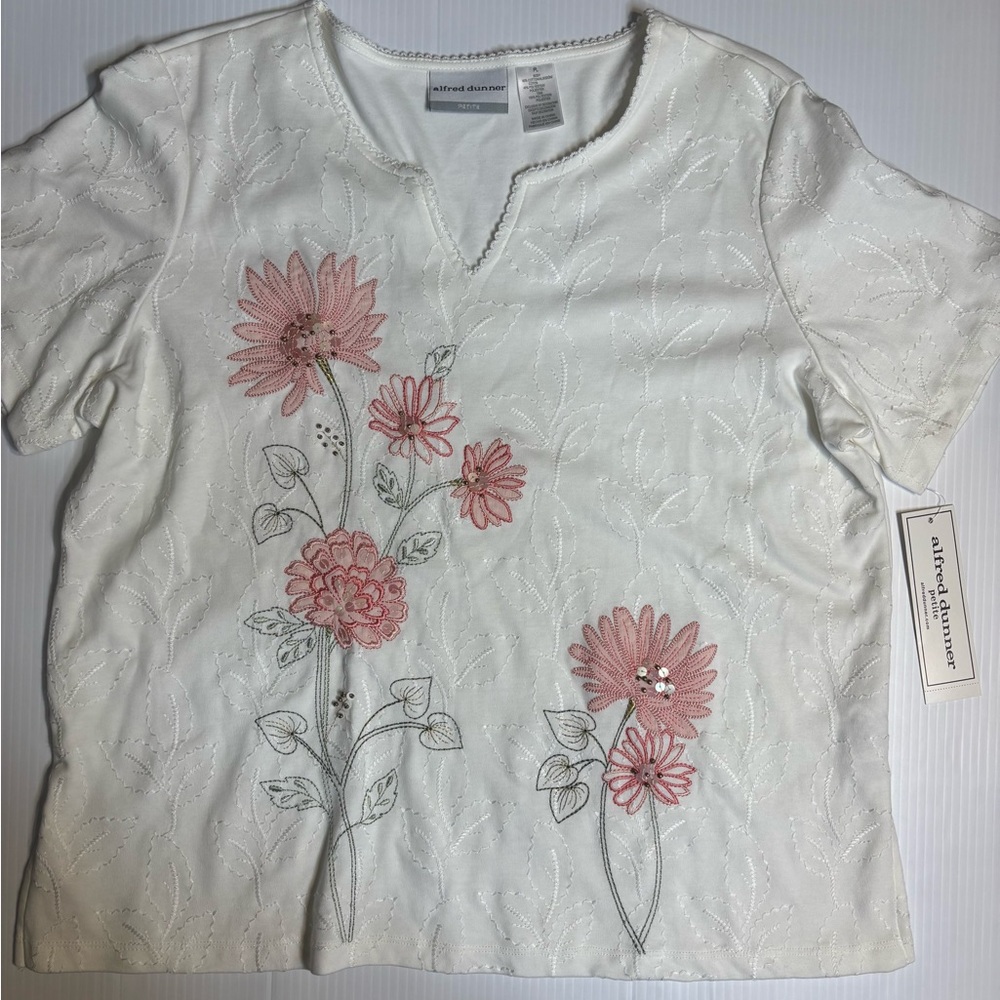 NWT Alfred Dunner white top with pink embroidered flowers